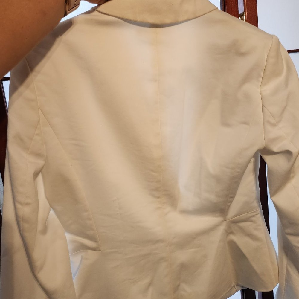 Blazer - Picture 5 of 7